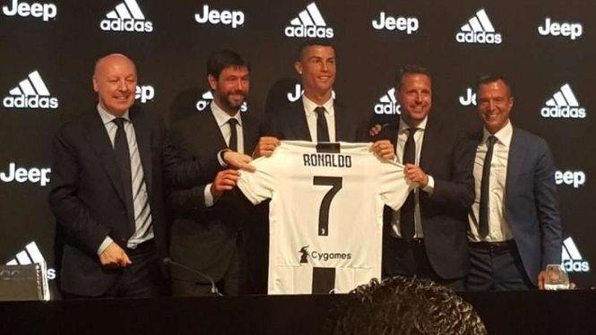 Cristiano Ronaldo resmi diperkenalkan Juventus