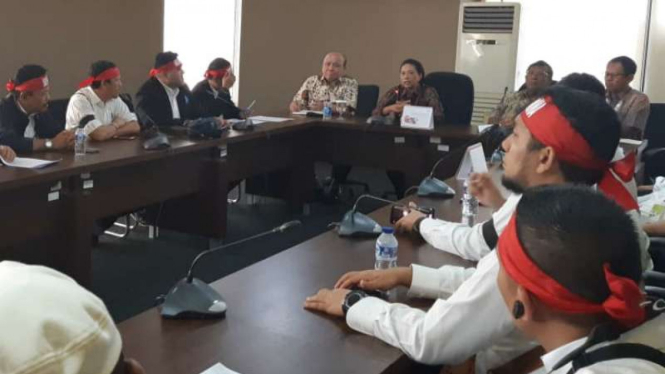 Menteri Badan Usaha Milik Negara, Rini Soemarno, saat menerima Federasi Serikat Pekerja Pertamina (FSPP) di kantornya di Jakarta pada Jumat, 20 Juli 2018.