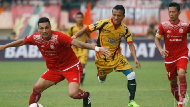 Pertandingan Persija Jakarta kontra Mitra Kukar di ajang Piala Presiden 2018