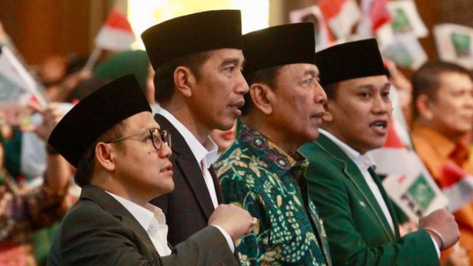 Presiden Joko Widodo dan Muhaimin Iskandar dalam Perayaan HUT PKB di Jakarta.