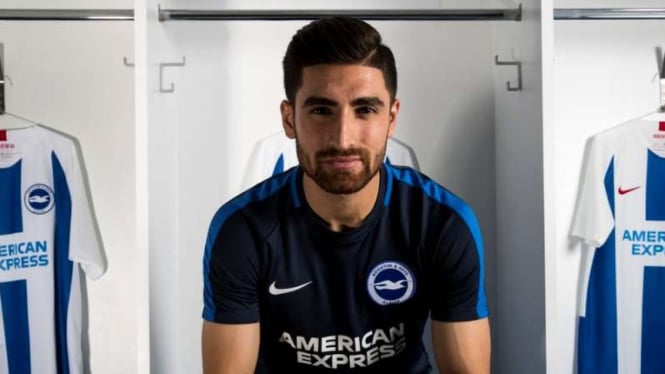 Pemain baru Brighton and Hove Albion, Alireza Jahanbakhsh