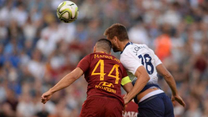 Duel AS Roma vs Tottenham Hotspur.
