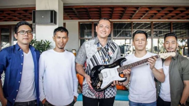 Grup band NOAH siap tampil di ulang tahun Hard Rock Hotel Bali.