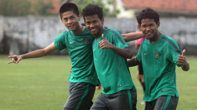 Pemain Timnas U-16 jalani sesi latihan.