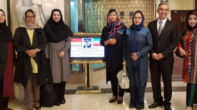 Menteri Perempuan Yohana Yembise berkunjung ke Iran