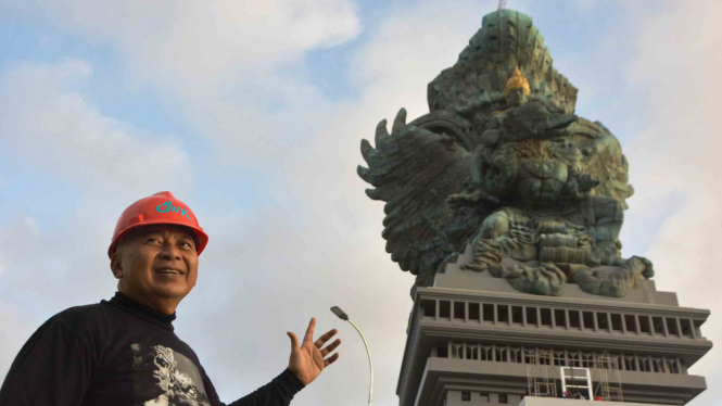 Pemrakarsa Patung Garuda Wisnu Kencana (GWK), Nyoman Nuarta