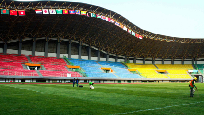 Stadion Patriot Candrabhaga