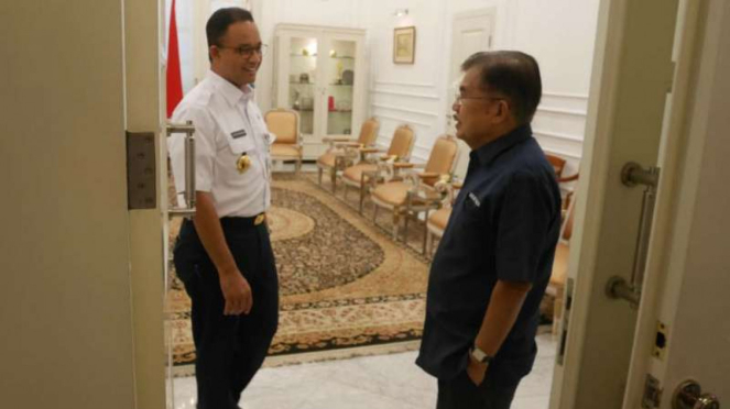 Wapres Jusuf Kala bersama Anies Baswedan di Balaikota DKI Jakarta.