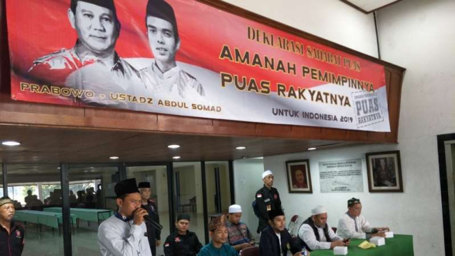 Relawan mendeklarasikan Prabowo dan Ustaz Somad sebagai capres-cawapres.