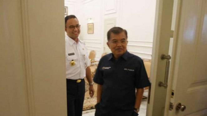 Wapres Jusuf Kalla dan Gubernur DKI Jakarta Anies Baswedan