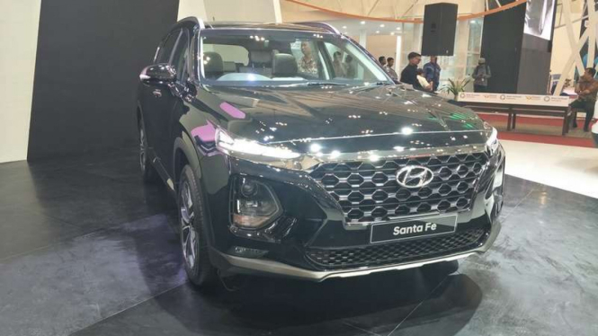 Hyundai Santa Fe terbaru meluncur di GIIAS 2018.