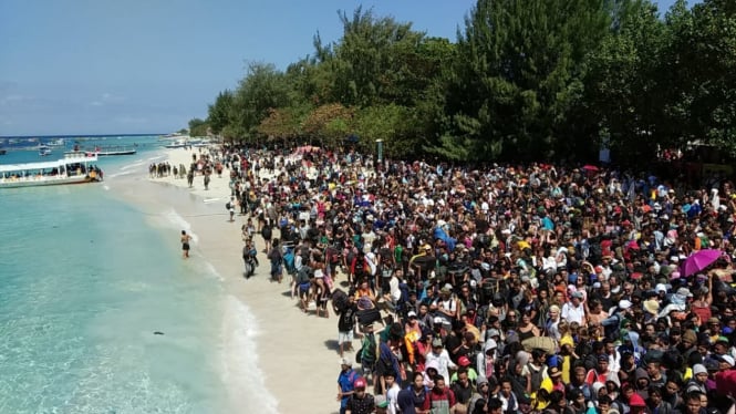 Evakuasi WNA di Gili Trawangan