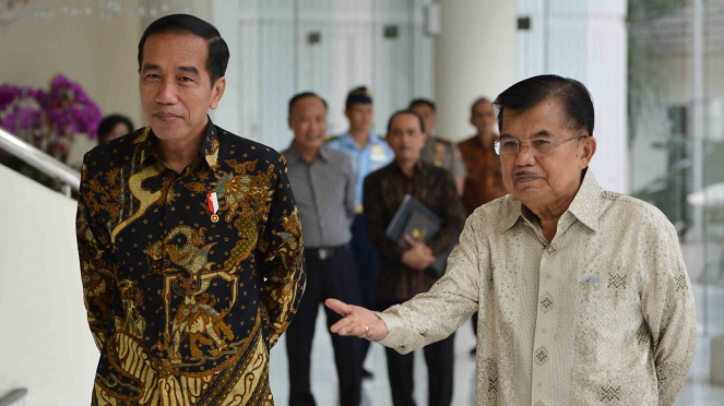 Pertemuan Presiden Joko Widodo (kiri) dan Wakil Presiden Jusuf Kalla (kanan)