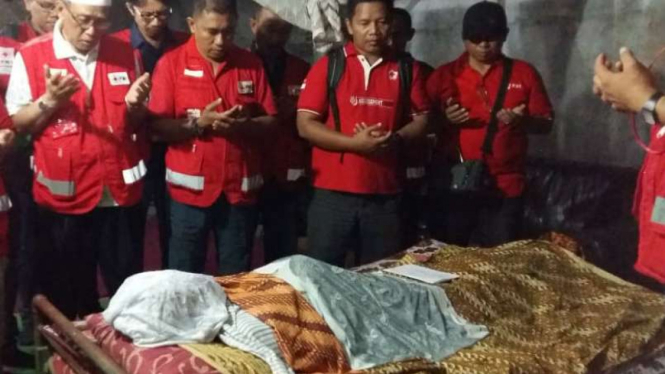 Jenazah relawan PMI mendokan almarhum Zulhadi.