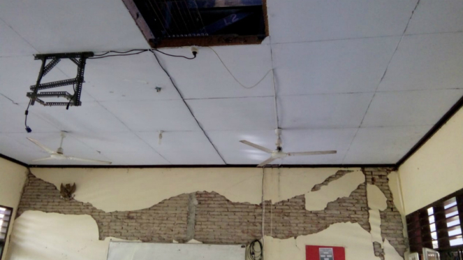 Kondisi bangunan salah satu sekolah setelah gempa Lombok