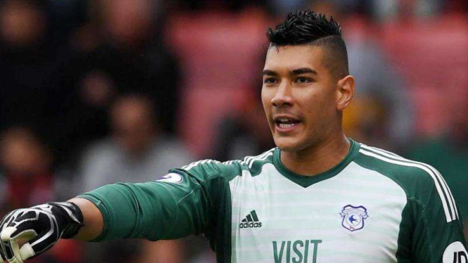 Kiper Cardiff City, Neil Etheridge