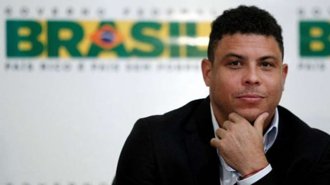 Legenda Brasil, Ronaldo.