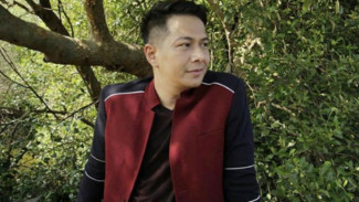 Delon Siap Nyanyi di Pernikahan BCL dan Tiko Aryawardhana