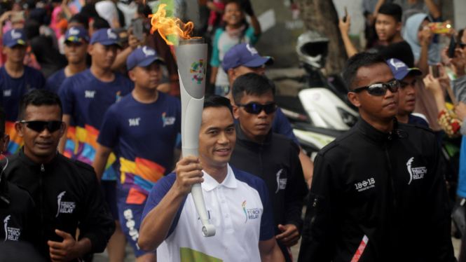 Anindya Bakrie bawa api obor Asian Games 2018