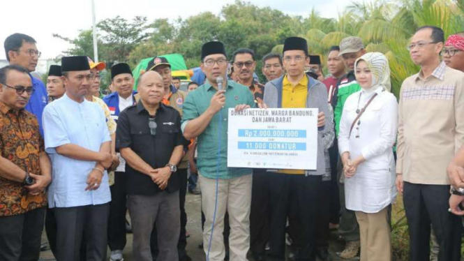 Donasi dari Jawa Barat untuk korban gempa Lombok.