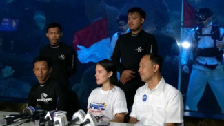 El Rumi Dibooking Kekasih di Hari Kemerdekaan