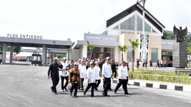 Presiden Joko Widodo meresmikan PLBN Entikong, Sanggau, Kalimantan Barat