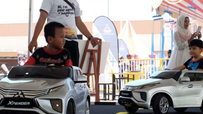 Acara Mitsubishi Xpander Tons of Real Happiness di Semarang, Jawa Tengah