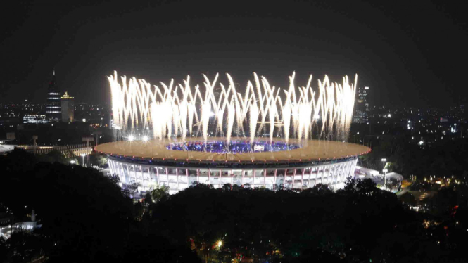 Semarak kembang api di Pembukaan Asian Games 2018.