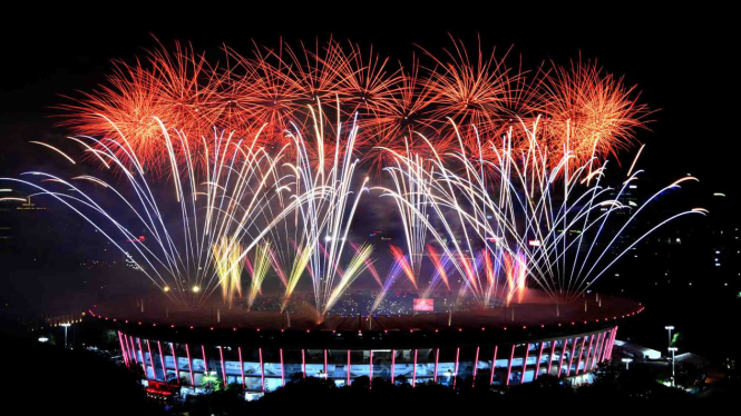 Semarak kembang api di Pembukaan Asian Games 2018