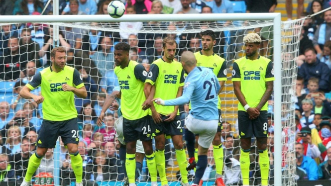 Pertandingan Manchester City vs Huddersfield