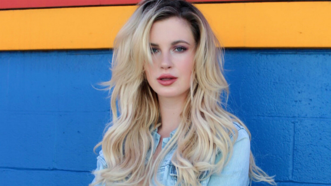 Ireland Baldwin.