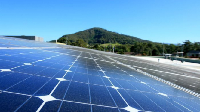 Proyek tenaga surya berskala besar meningkat di Australia.