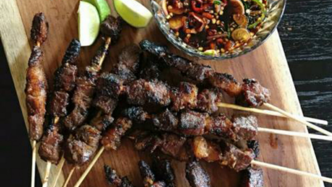 Sate sapi.