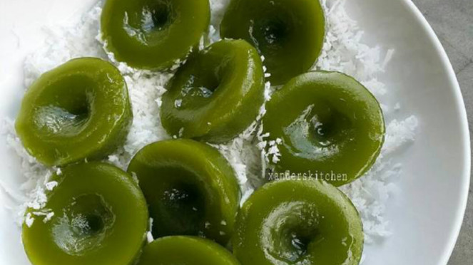 Kue lumpang.