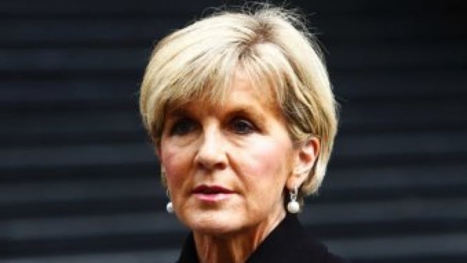 Menteri Luar Negeri Australia Julie Bishop berhenti dari jabatannya di kabinet.