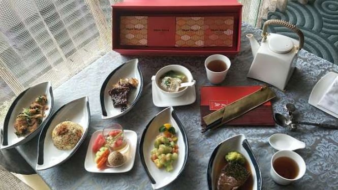 Sajian menu khas Tiongkok  di Tien Chao Restoran Gran Melia Hotel