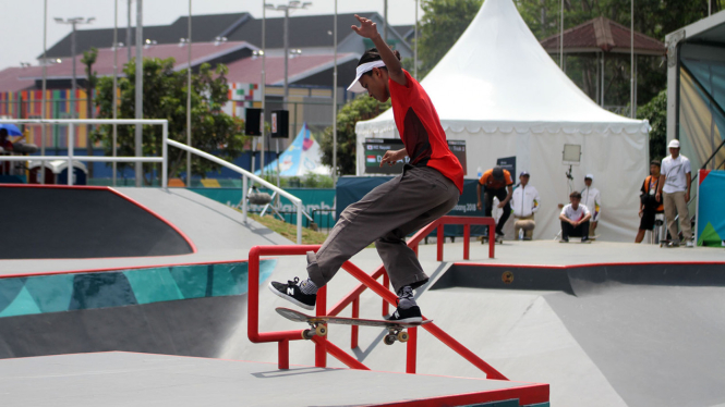 Sanggoe Darma Tanjung Raih Perak Skateboard