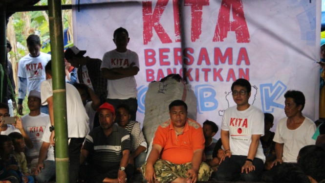 Relawan Jokowi bantu bikin Sekolah darurat