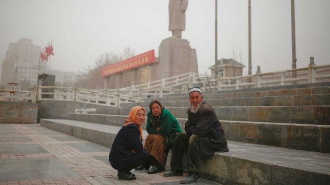 Kebanyakan warga Uighur beragama Islam.