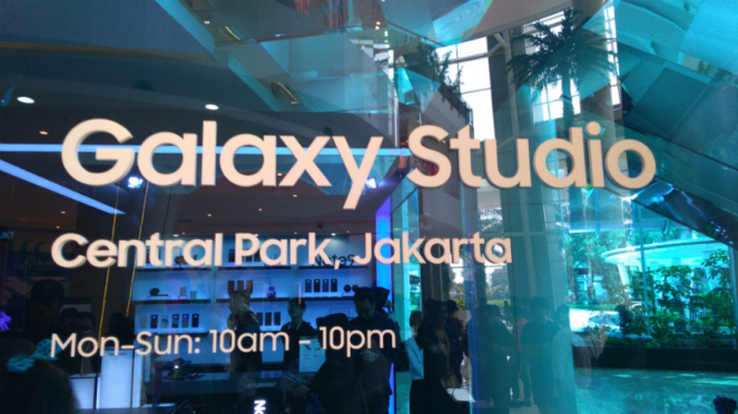 Galaxy Studio, Central Park.