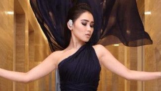 Koleksi 2 Jam Tangan Mewah Ayu Ting Ting Seharga Rumah