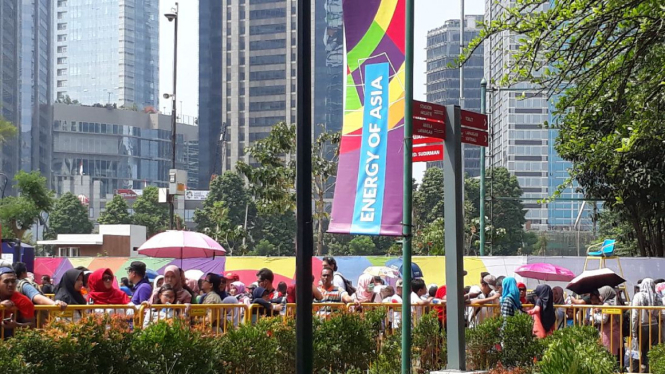 Antrean pengunjung menuju Asian Games Official Merchandise Superstore