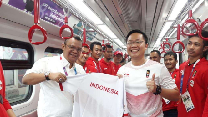 Atlet Squash Asian Games 2018 jajal uji coba LRT Jakarta
