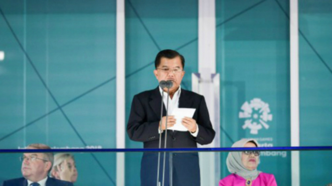 Wakil Presiden RI Jusuf kalla memberikan kata sambutan pada Upacara Penutupan Asian Games ke-18 Tahun 2018 di Stadion Utama GBK, Senayan, Jakarta, Minggu (2/9).