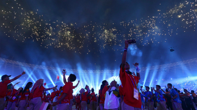 Atraksi kembang api di Penutupan Asian Games 2018.
