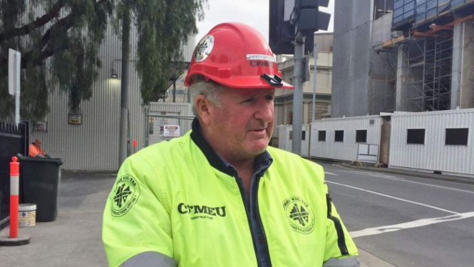 Kevin Harkins dari serikat buruh CFMEU mengatakan para pekerja asal China tersebut belum dibayar selama beberapa minggu.