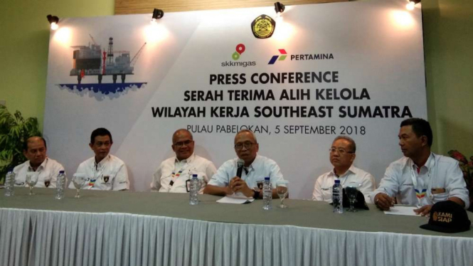 Pertamina serah terima alih kelola WK SES dari CNOOC.