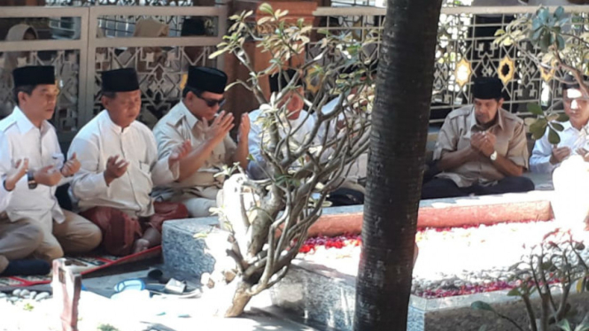 Prabowo Subianto ziarah ke makam para pendiri Nahdlatul Ulama di Kabupaten Jombang