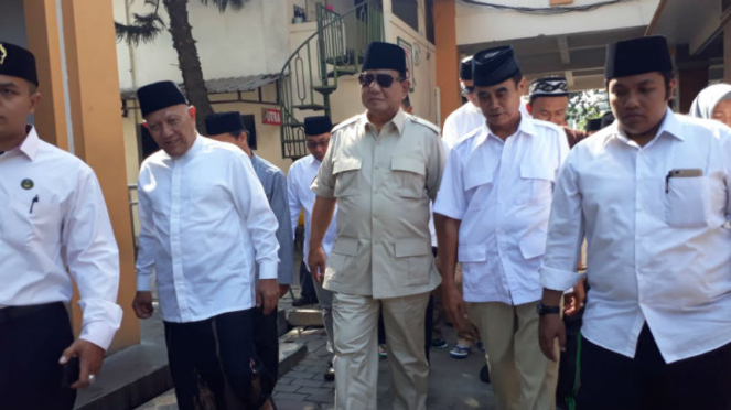 Prabowo ziarah ke makam para pendiri Nahdlatul Ulama di Kabupaten Jombang