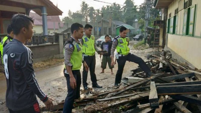 Air Bah Hantam Kabupaten Solok, Dua Warga Tewas